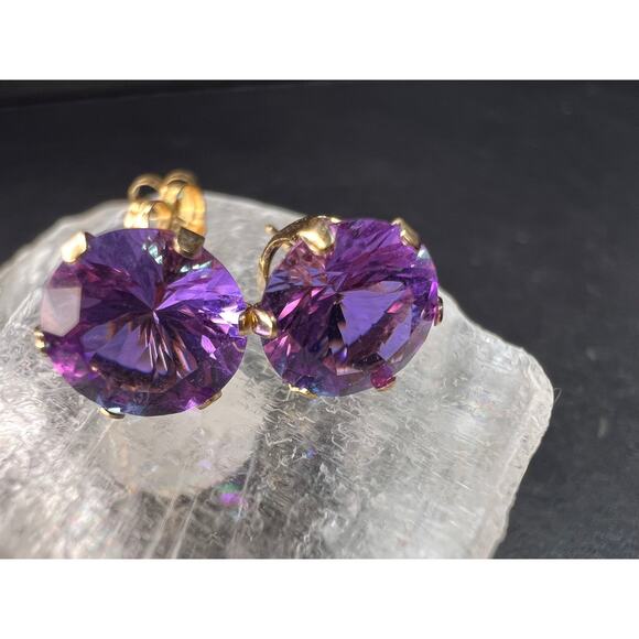 14K Yellow Gold Color Shift CZ Stud Earrings 8.2mm - Picture 9 of 16